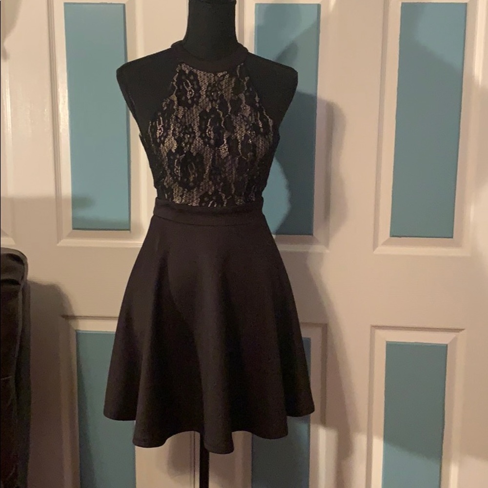 Speechless Halter Neck Illusion Lace Dress (1 JR)
